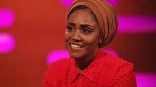 "Les mains noires ne vendent pas de bijoux" : elle dénonce le racisme dans le mannequinat