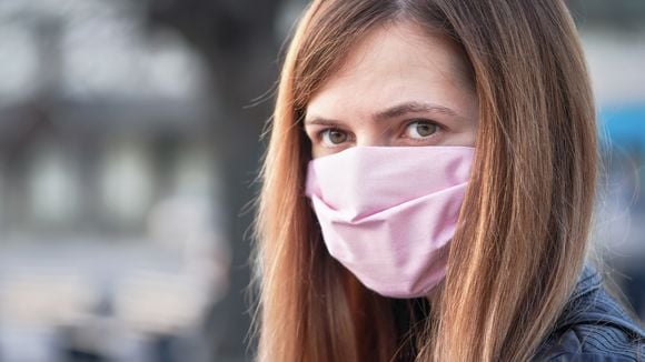 Faudrait-il adopter le masque en soie contre le coronavirus ?