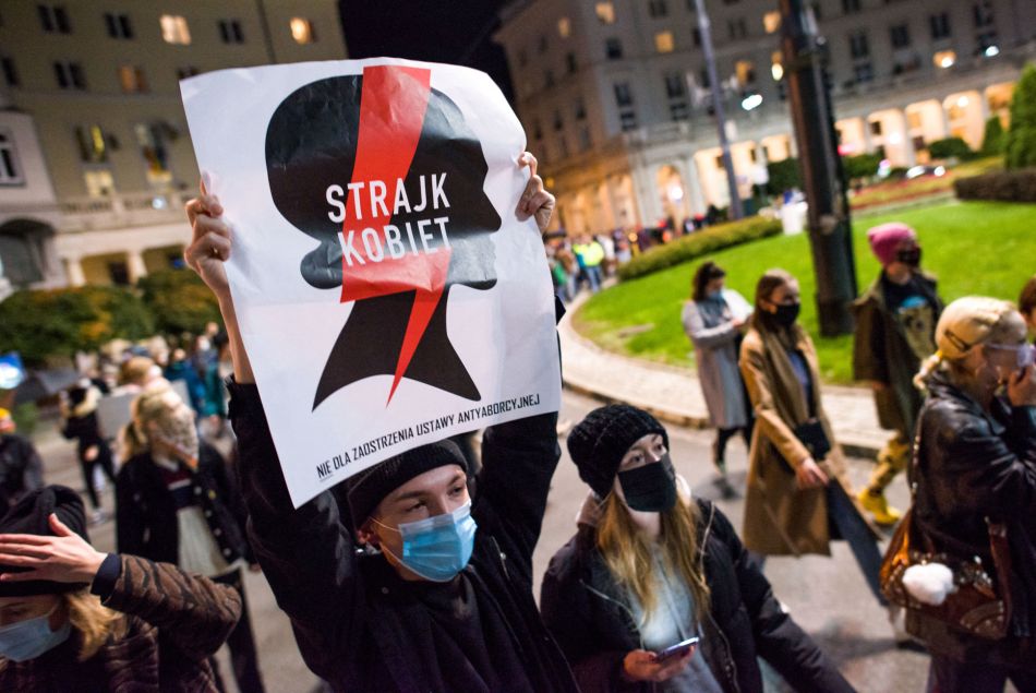 La Pologne restreint (encore) le droit à l'avortement