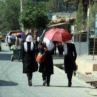 Khatera, Afghane aveuglée et blessée par balle parce qu'elle avait trouvé du travail