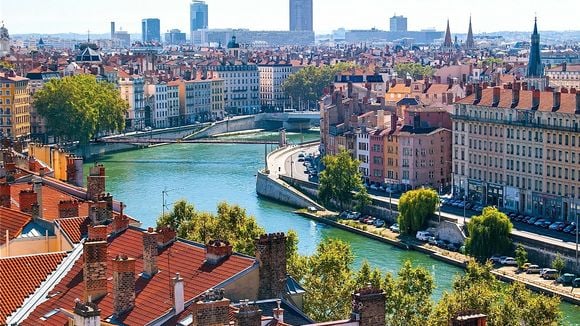 Un budget genré adopté par la ville de Lyon : une décision historique et inspirante