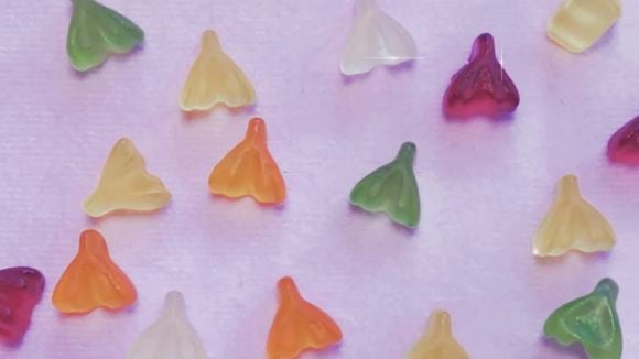 Pourquoi ces bonbons clitoris sont une excellente idée