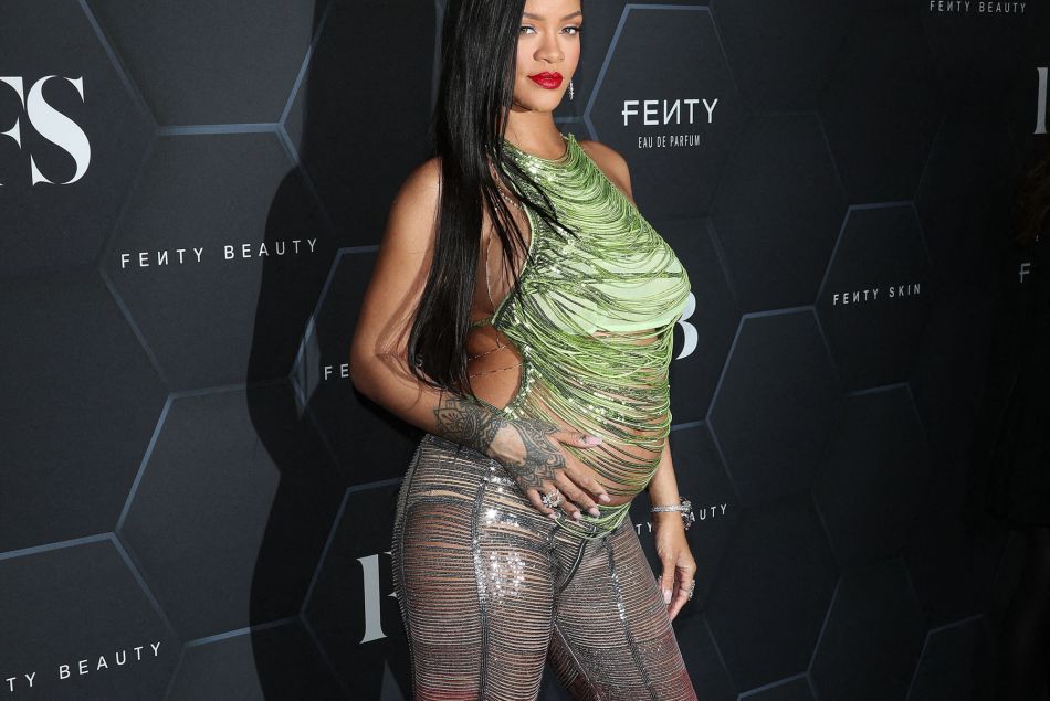 Oui, Rihanna se prend la tête (aussi) pour s'habiller pendant sa grossesse