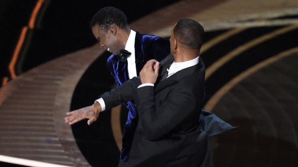 Pourquoi la gifle de Will Smith aux Oscars divise tant