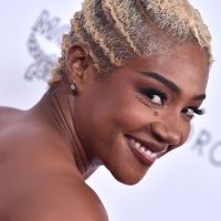 "Plus vivante que jamais" : Tiffany Haddish évoque son crâne rasé avec tendresse