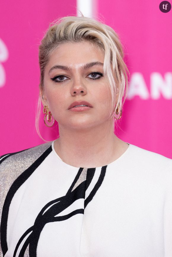 Louane à Cannes, le 3 avril 2022.