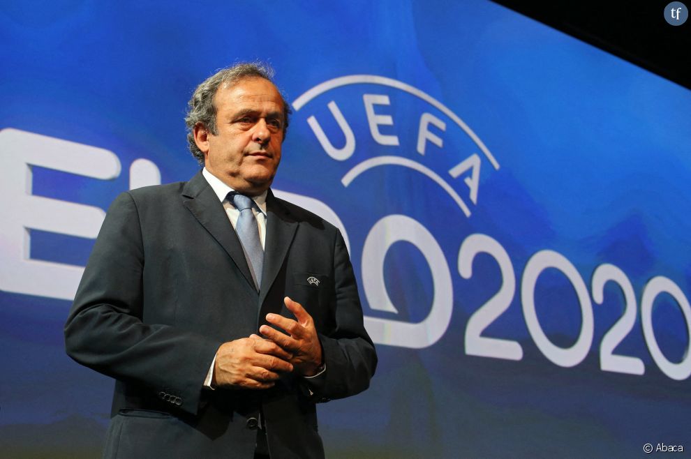 Michel Platini, qui, en 2010, lorsqu&#039;il était président de l&#039;UEFA, aurait voté en faveur du Qatar pour l&#039;attribution de la Coupe du monde en 2022