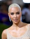 Même Kim et Khloé Kardashian "ont l'air de plus en plus maigres ces derniers temps", affirme encore le média.
