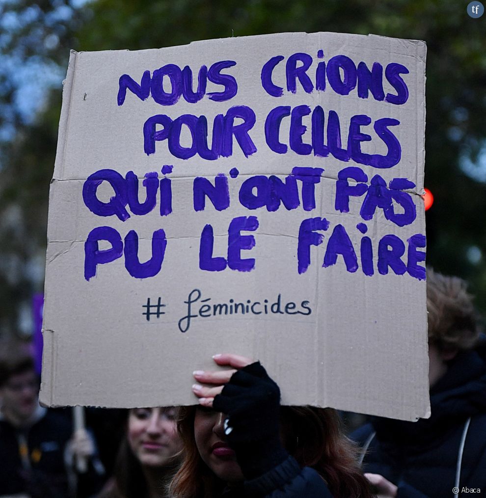   Le nombre de   féminicides   a augmenté de 20% en France en 2021 (122 contre 102 en 2020), selon le bilan des &quot;morts violentes au sein du couple&quot;, établi par le ministère de l&#039;Intérieur  