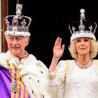 Le roi Charles III et la reine Camilla à Versailles : Hugh Grant, une actrice de Sex Education et d'autres stars conviées au dîner d'État