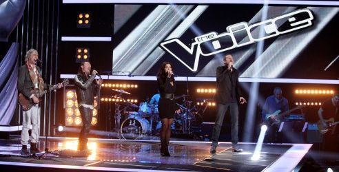 The Voice 2 : le jury chante « Envole-moi » - Vidéo TF1 Replay