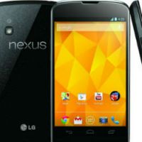 Nexus 4 : une version blanche et un retour en stock sur le Play Store