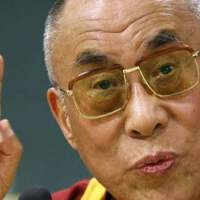 Le dalaï-lama se retire du monde politique