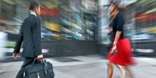 Une femme doit travailler 59 jours de plus qu'un homme pour toucher le même salaire