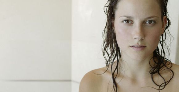 Sans maquillage : les femmes attendent un mois pour se montrer au naturel