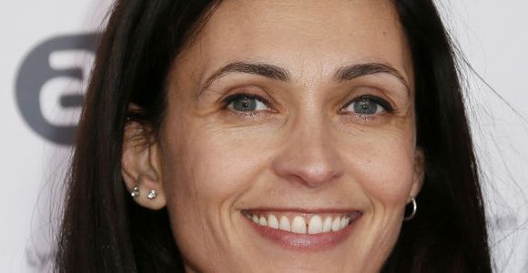 Biographie de Johnny : petite victoire pour Adeline Blondieau 