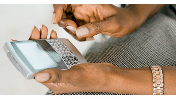 Spam par SMS : un plan de lutte contre les arnaques ?