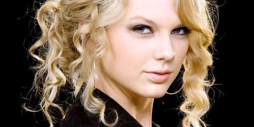 Qui se cache derrière le joli minois de Taylor Swift ?