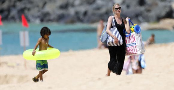 Heidi Klum joue à Alerte à Malibu pour sauver son fils de la noyade