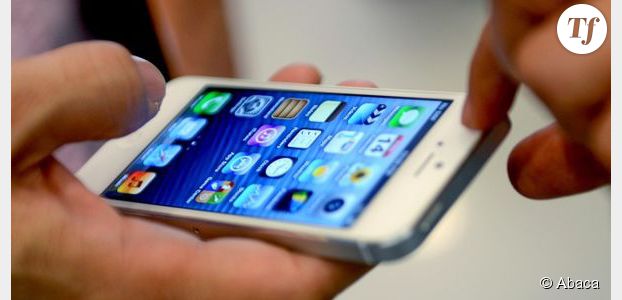 iPhone 5S : un smartphone entrée de gamme avec une coque plastique ?