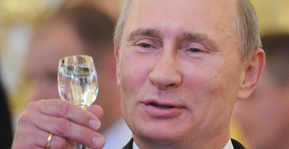 Femen : "Poutine est un bâtard, un homme stupide"