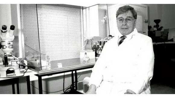 Robert Edwards : le père de la fécondation in vitro est décédé