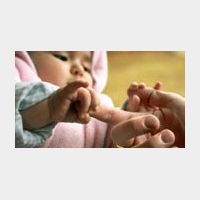 Une femme de 63 ans donne naissance à une petite fille aux Pays-Bas