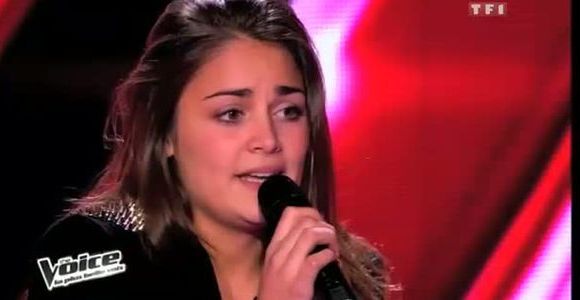 The Voice 2 : Laura Chab chante Le tourbillon de la vie - Vidéo TF1 Replay