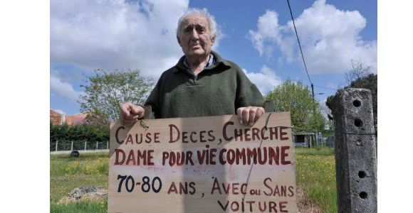 Un veuf de Gironde plante un panneau dans son jardin pour trouver l’amour