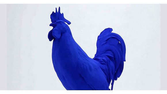 Le coq géant de Katharina Fritsch sur Trafalgar Square ne plait pas