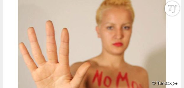 Femen Tunisie : Amina Tyler poursuit son combat en blonde - vidéo
