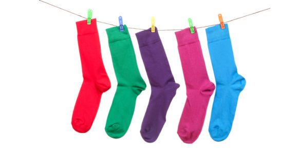 Le Pakistan interdit le port de chaussettes au bureau