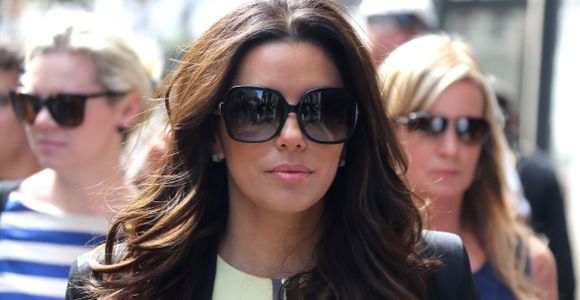 Cannes 2013 : Eva Longoria sans culotte sur le tapis rouge - Vidéo