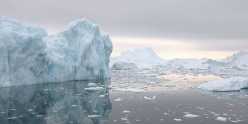 Fonte des glaces au Pôle nord : la station polaire Russe évacuée