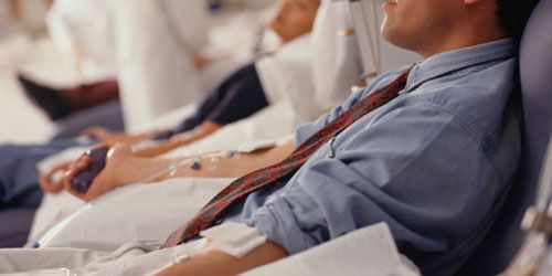 Les homosexuels canadiens donneront leur sang après 5 ans d’abstinence