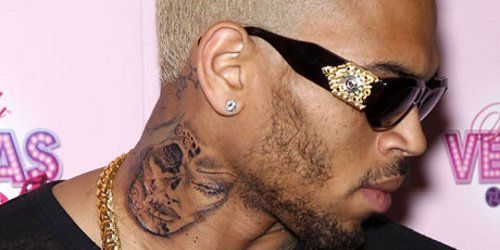 Chris Brown : il emménage avec Karrueche et flirte avec l'héritière Top Shop