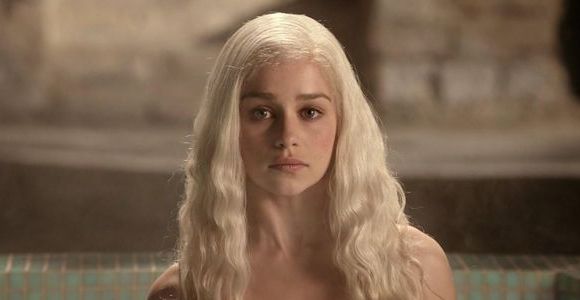 Game of Thrones : Emilia Clarke alias Daenerys ne veut plus être nue