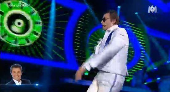 Un air de star : Jérôme Anthony chante Gangnam Style de Psy - Vidéo M6 Replay