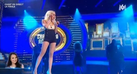 Un air de star : Valérie Bègue en Christina Aguilera gagnante de la finale sur M6 Replay