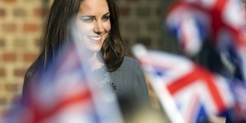 Zone Interdite : histoire d'amour de Kate & William et royal baby en streaming - M6 Replay