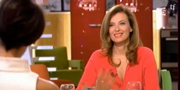 Valérie Trierweiler dans "C à vous" : "Il n’y a pas de plus joli mot que compagne"