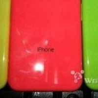 iPhone 6 : des coques fluo pour le smartphone low-cost d’Apple ?