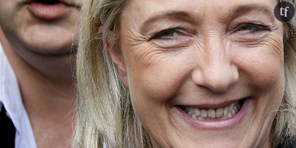 Marine Le Pen maintient, les prières de rue sont une "occupation"