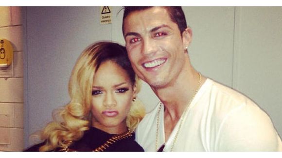 Rihanna fait courir la rumeur que Ronaldo est gay