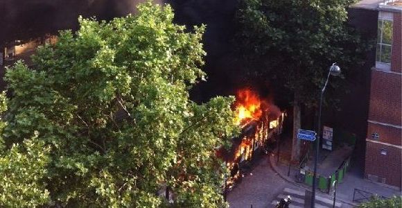 Bus en flammes en plein Paris : un suspect de 15 ans arrêté