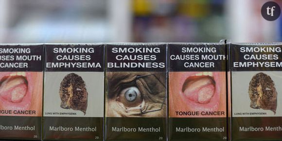 Pour ou contre les paquets de cigarettes neutres ?