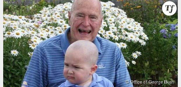 Leucémie : "Bush père" se rase la tête en soutien à un enfant malade