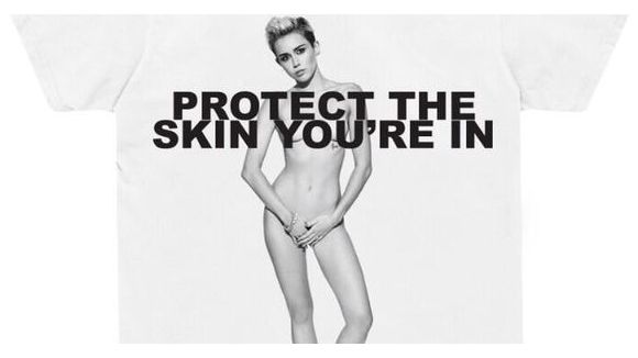 Miley Cyrus pose nue pour Marc Jacobs contre le cancer