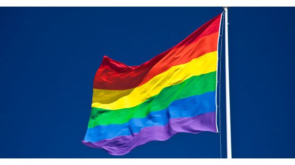 Cliniques anti-gay en Équateur : ils racontent leur calvaire