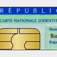 Carte d’identité à puces : bientôt en France ?